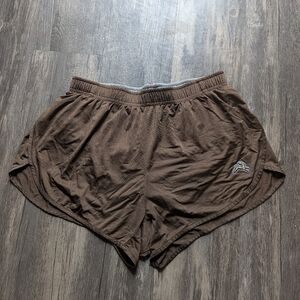 Tracksmith Twilight Split Shorts - brown